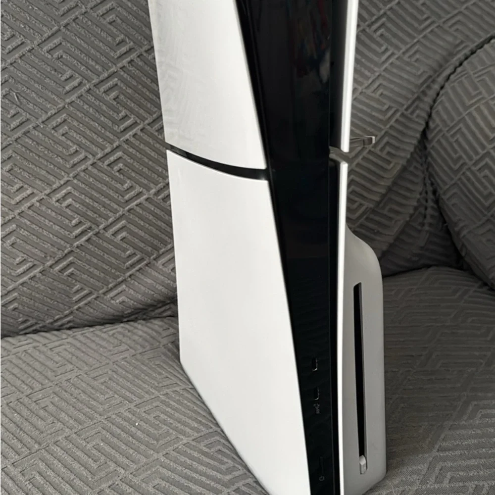 Sony Console in Black and White 1tb storage two controllers